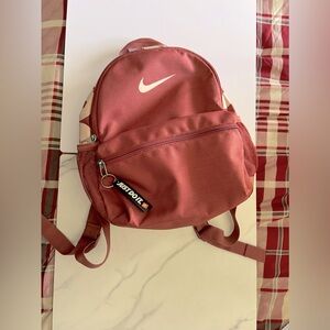 Nike Small Backpack JUST DO IT Dusty Rose - for gym and workouts!